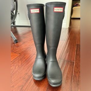Brand New Tall Hunter Boots size 7